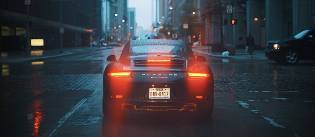 porsche v dešti